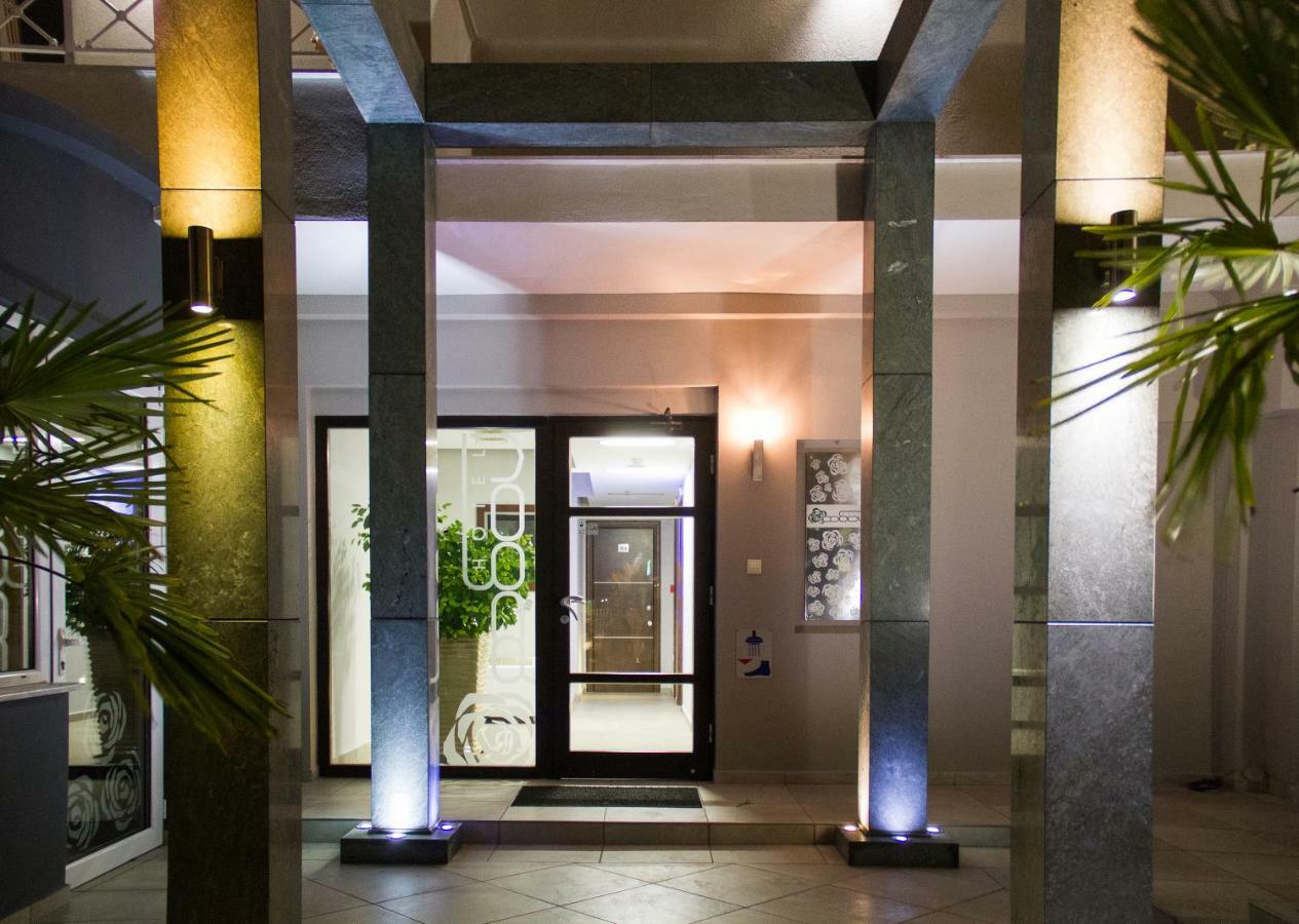 Hotel Rodon Paralía Buitenkant foto